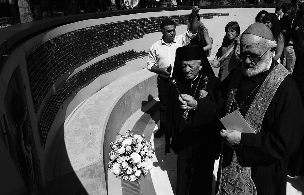 Fotografía inauguración de plazoleta de la paz en campus san joaquín